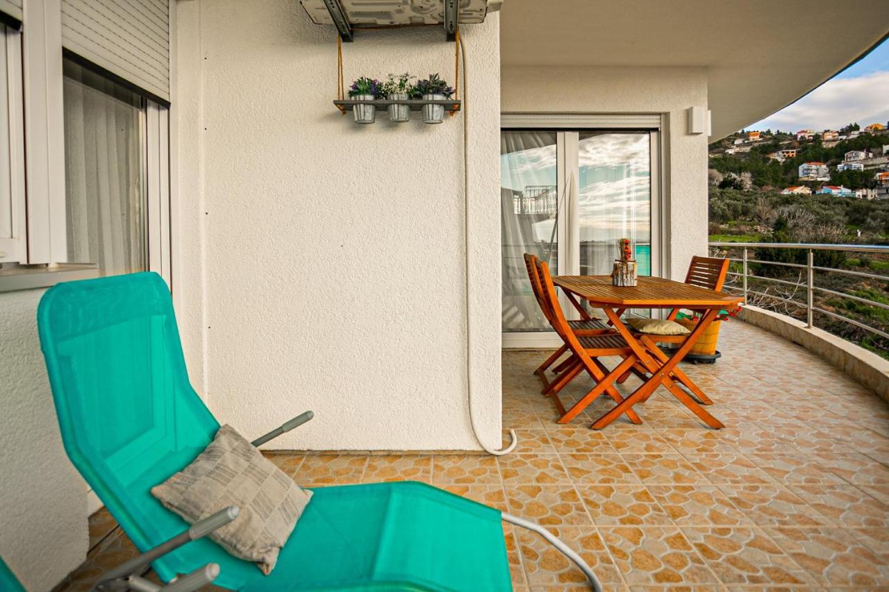 Apartman Aqua Podstrana Bagian luar foto